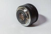 Deze 50 mm lens heeft metalen onderdelen / Bron: CITYEDV, Pixabay